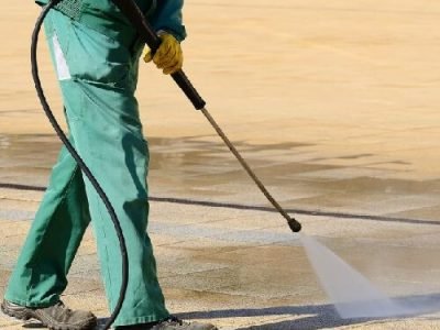 power-washing-at-mall-parking-area.jpg